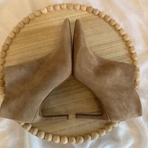 Vince Camuto Suede Tan Ankle Boots